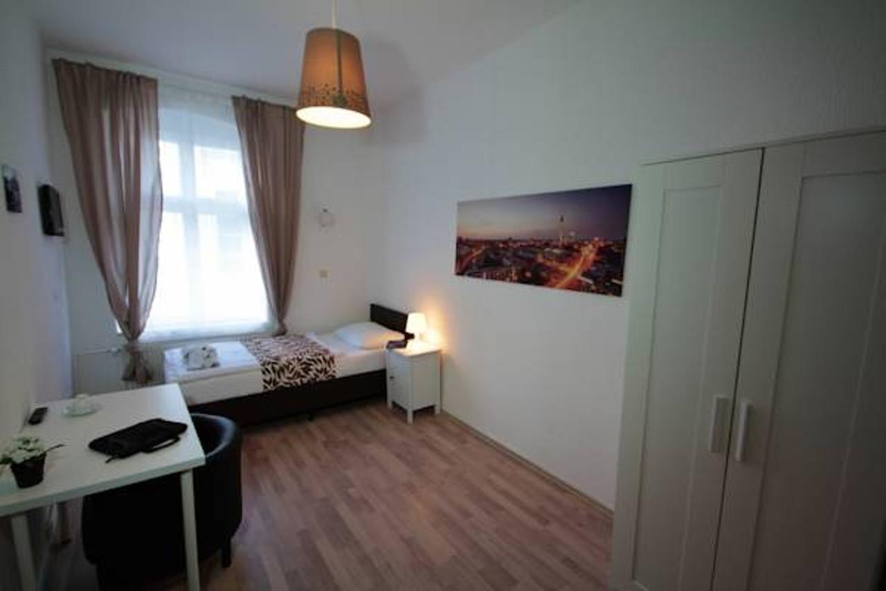 Hotel Altstadt Spandau Seeburg  Bagian luar foto
