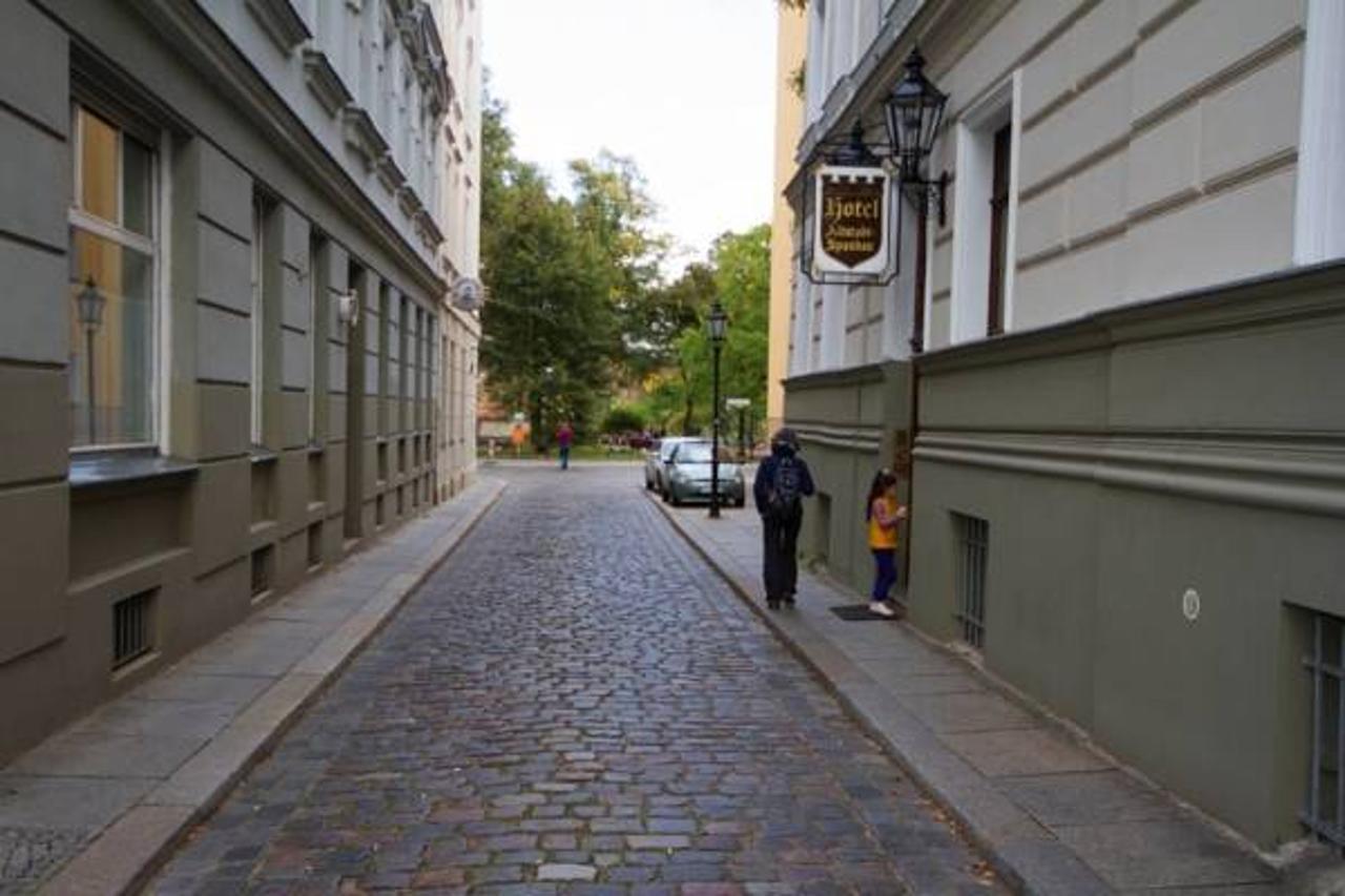 Hotel Altstadt Spandau Seeburg  Bagian luar foto